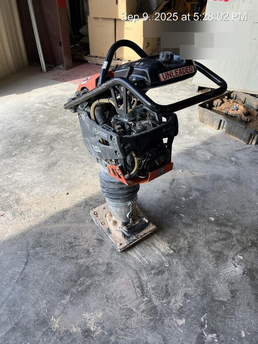 2025 HUSQVARNA LT6005