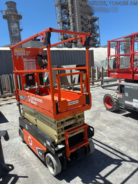2022 JLG ES1932