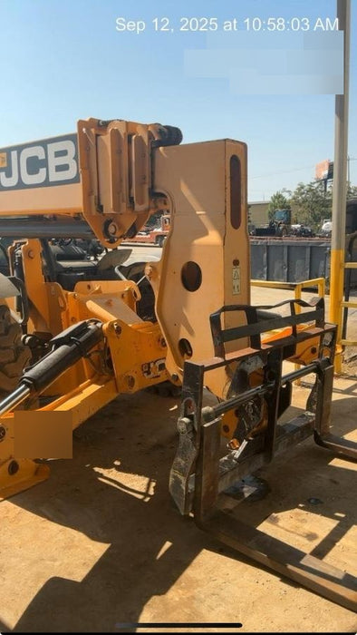 2019 JCB 512-56 109 HP w/Open ROPS, Beacon, Aux Hydraulics, Worklights, Solid Tires 60" Carriage/Forks