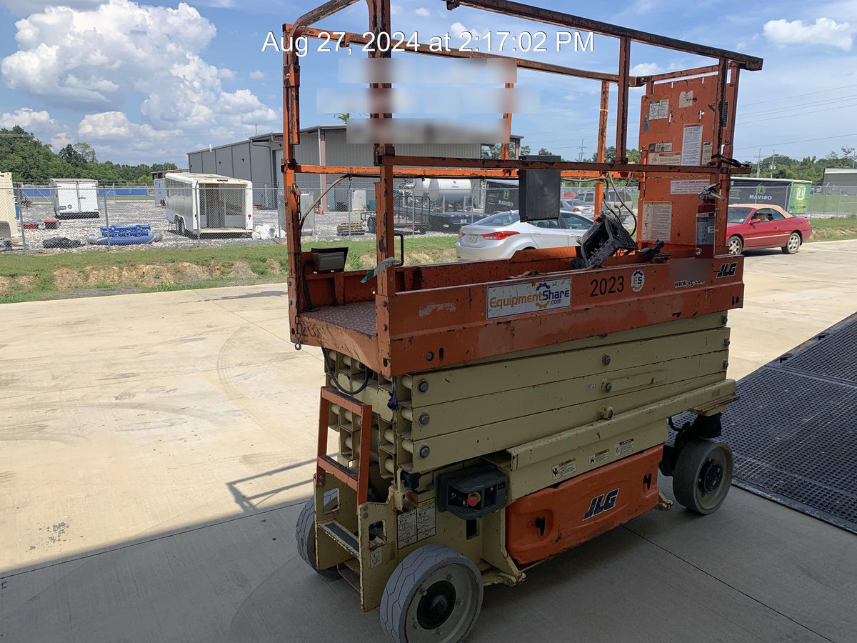 2016 JLG 2632ES