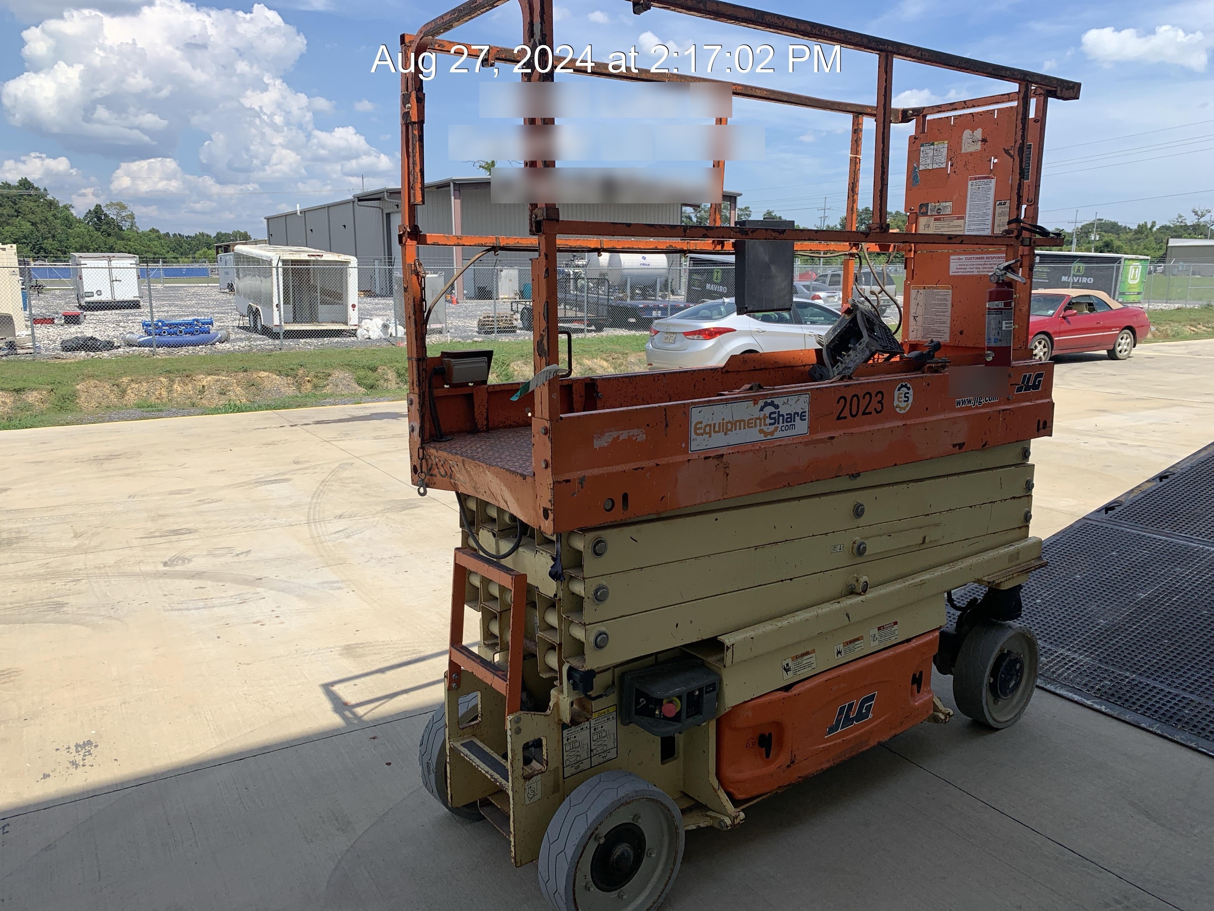 2016 JLG 2632ES