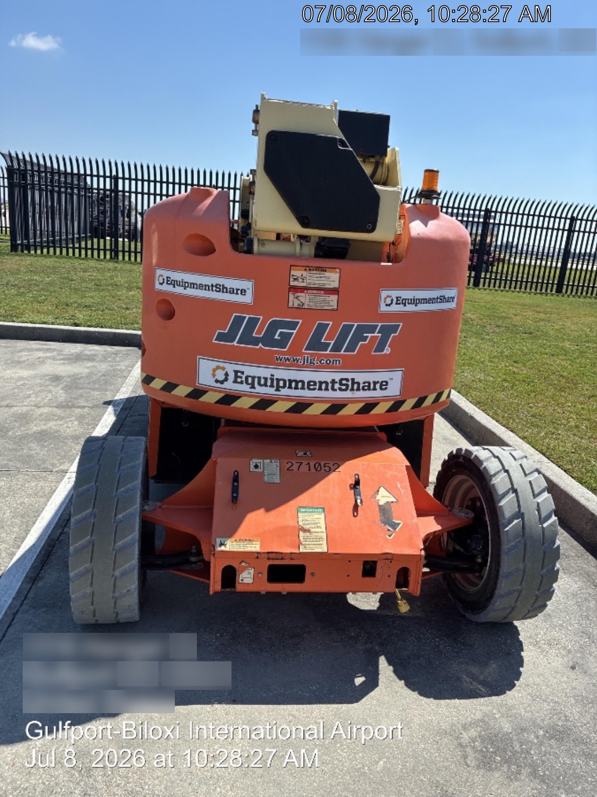 2022 JLG E450AJ