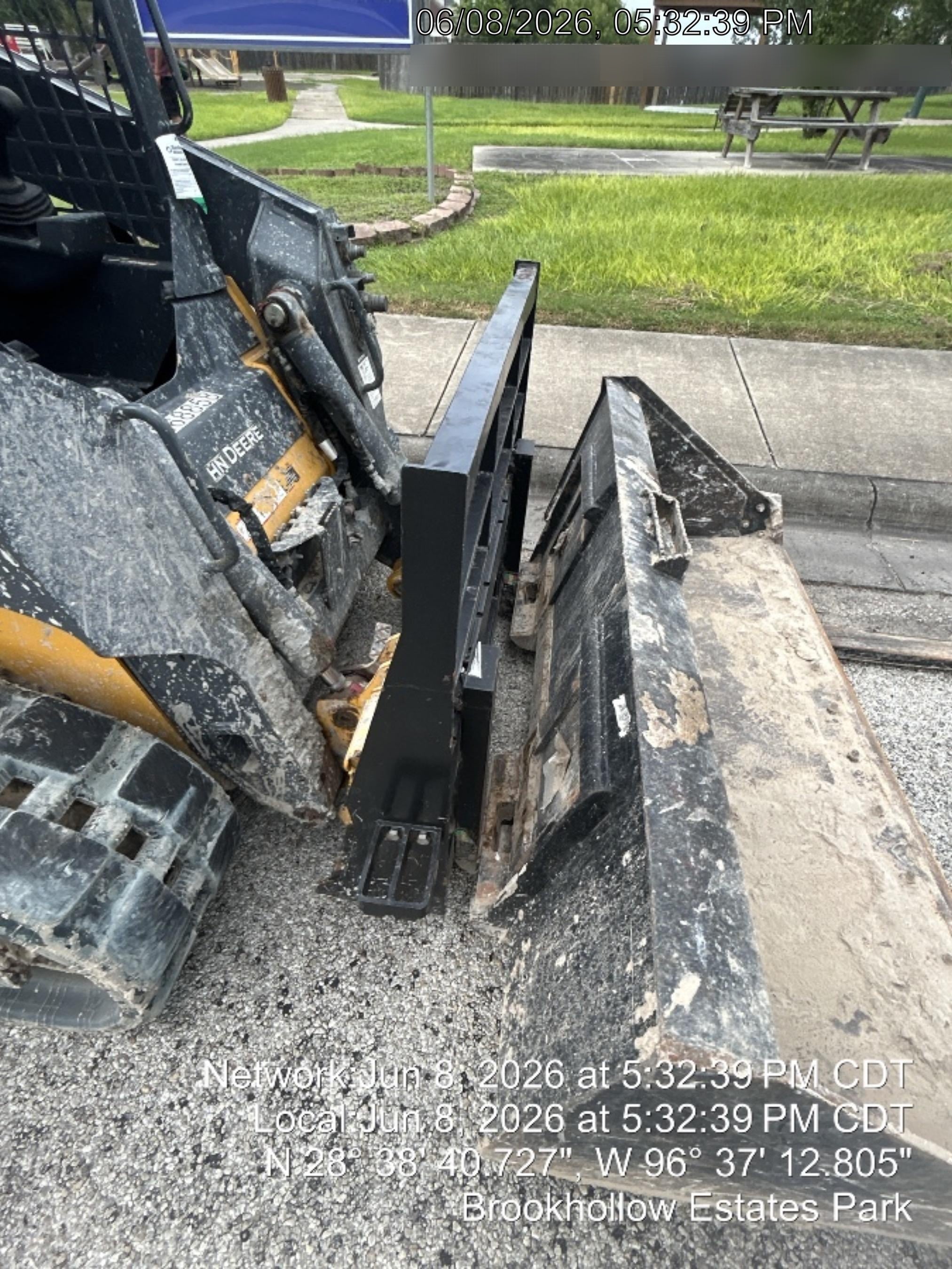 2025 ARROW MATERIAL HANDLING 24" Pallet Fork Frame