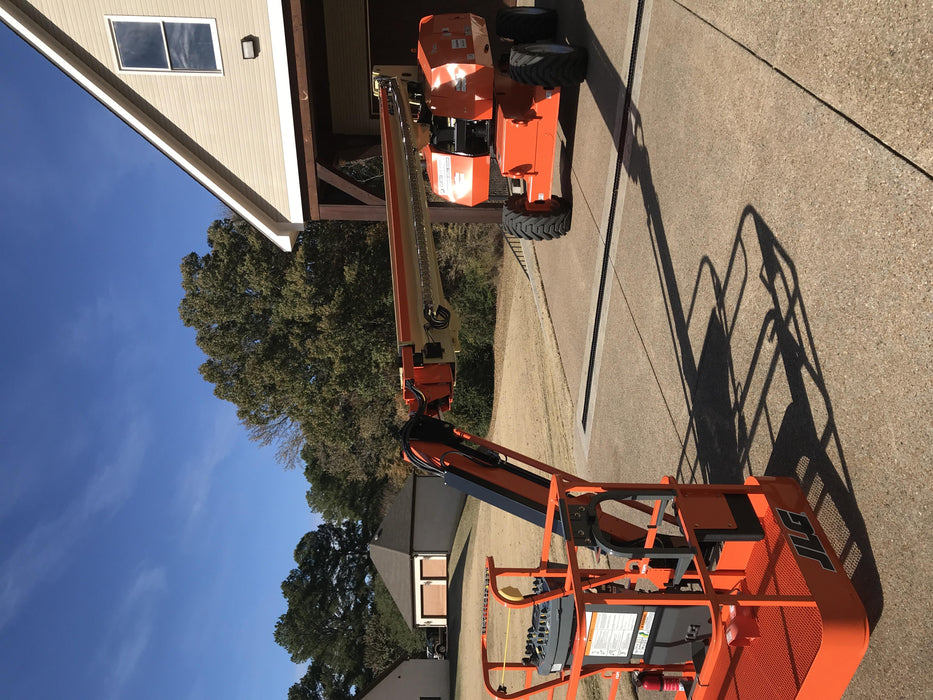 2019 JLG 860SJ