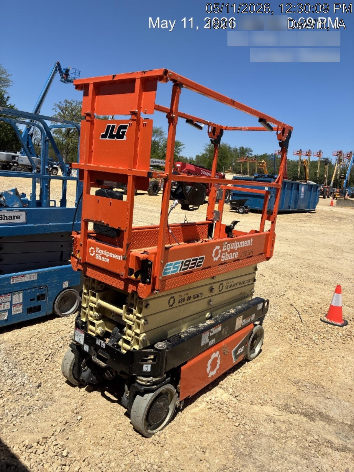 2022 JLG ES1932