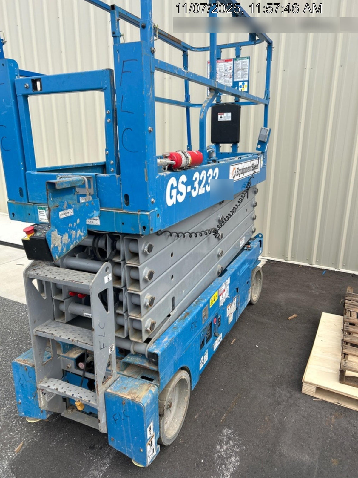 2019 Genie GS-3232 Standard Options