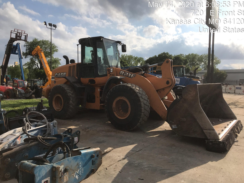 2015 CASE 821F