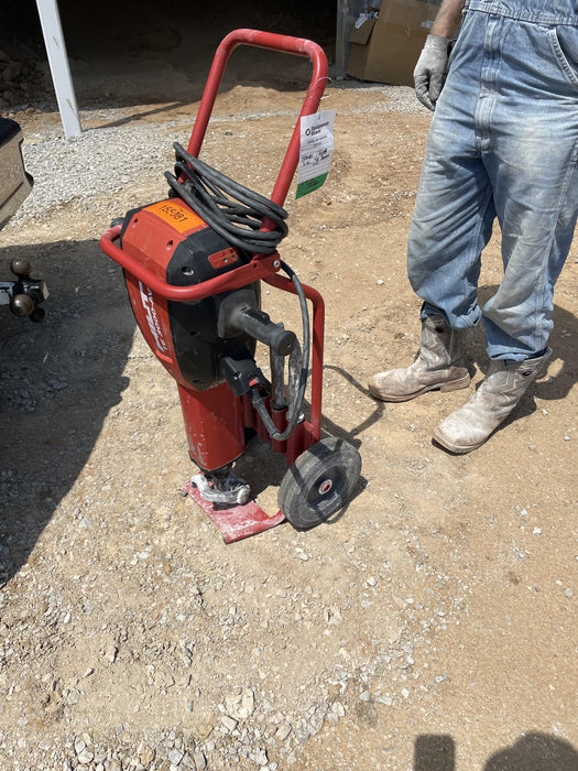 2021 HILTI TE 3000-AVR