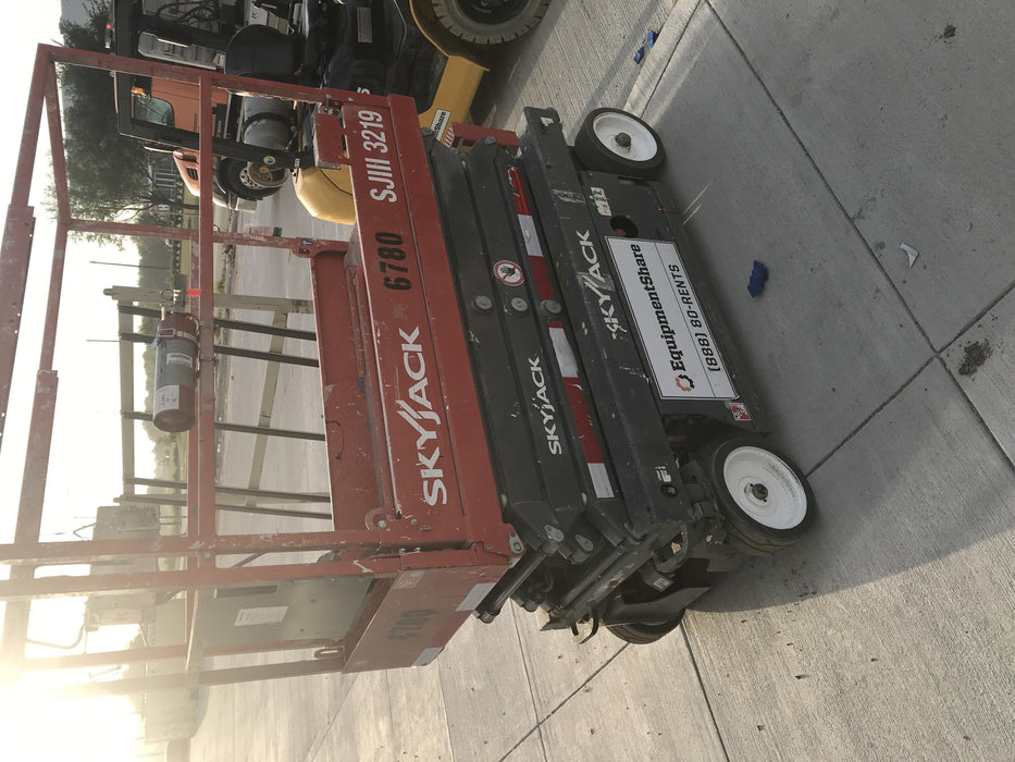 2018 SKYJACK SJIII-3219