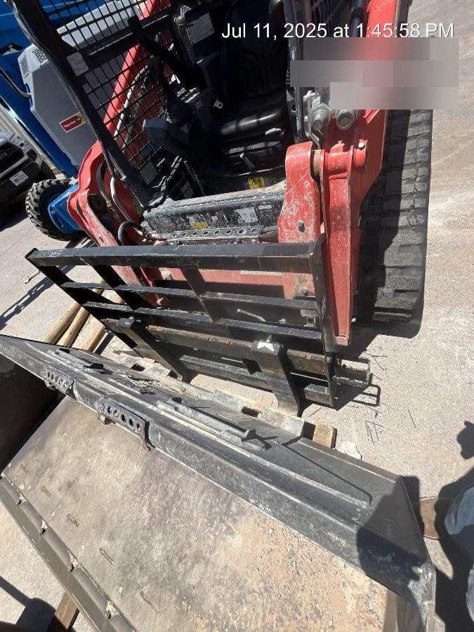 2022 ARROW MATERIAL HANDLING 48" Pallet Forks - Arrow