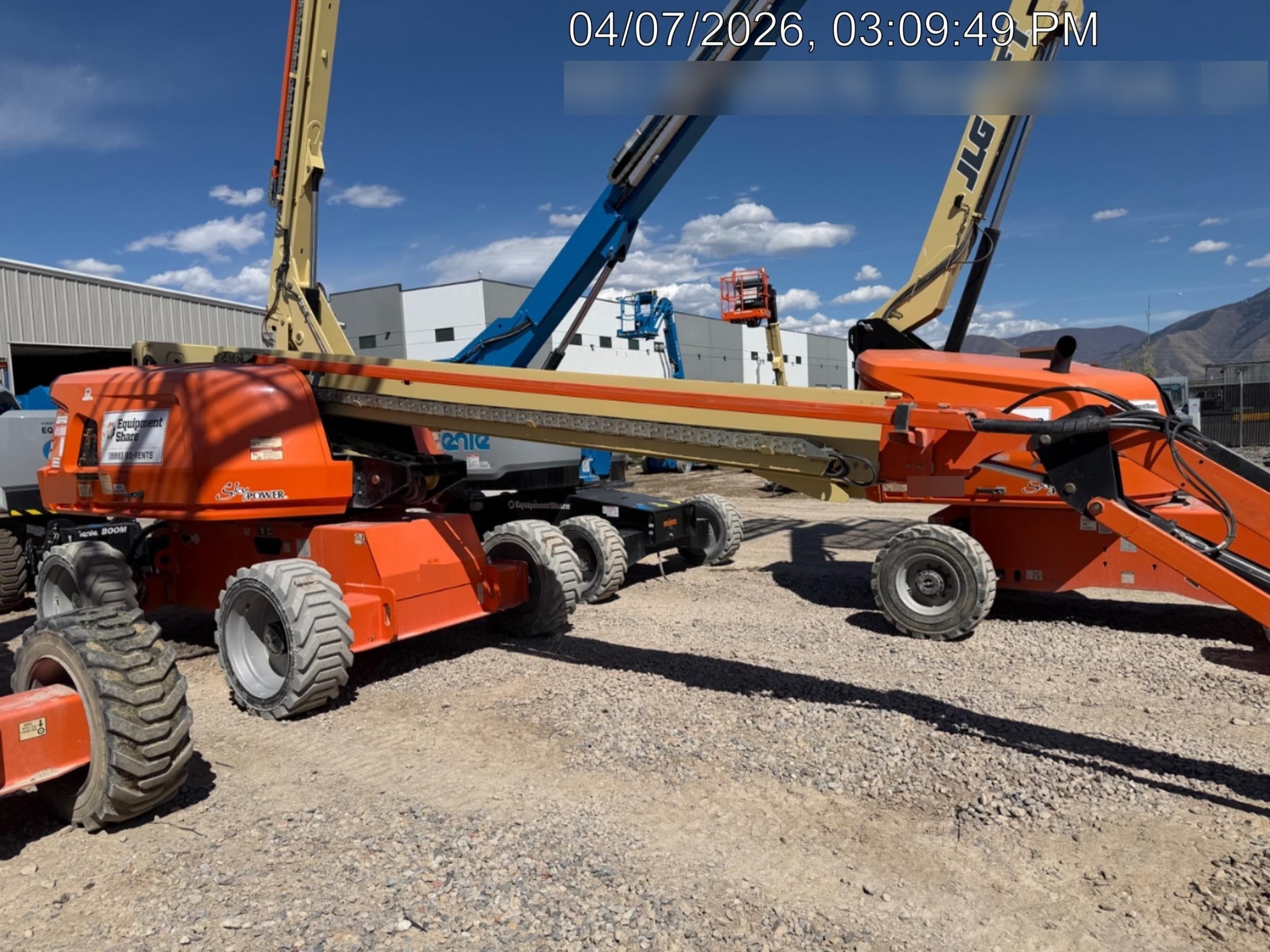 2019 JLG 660SJ