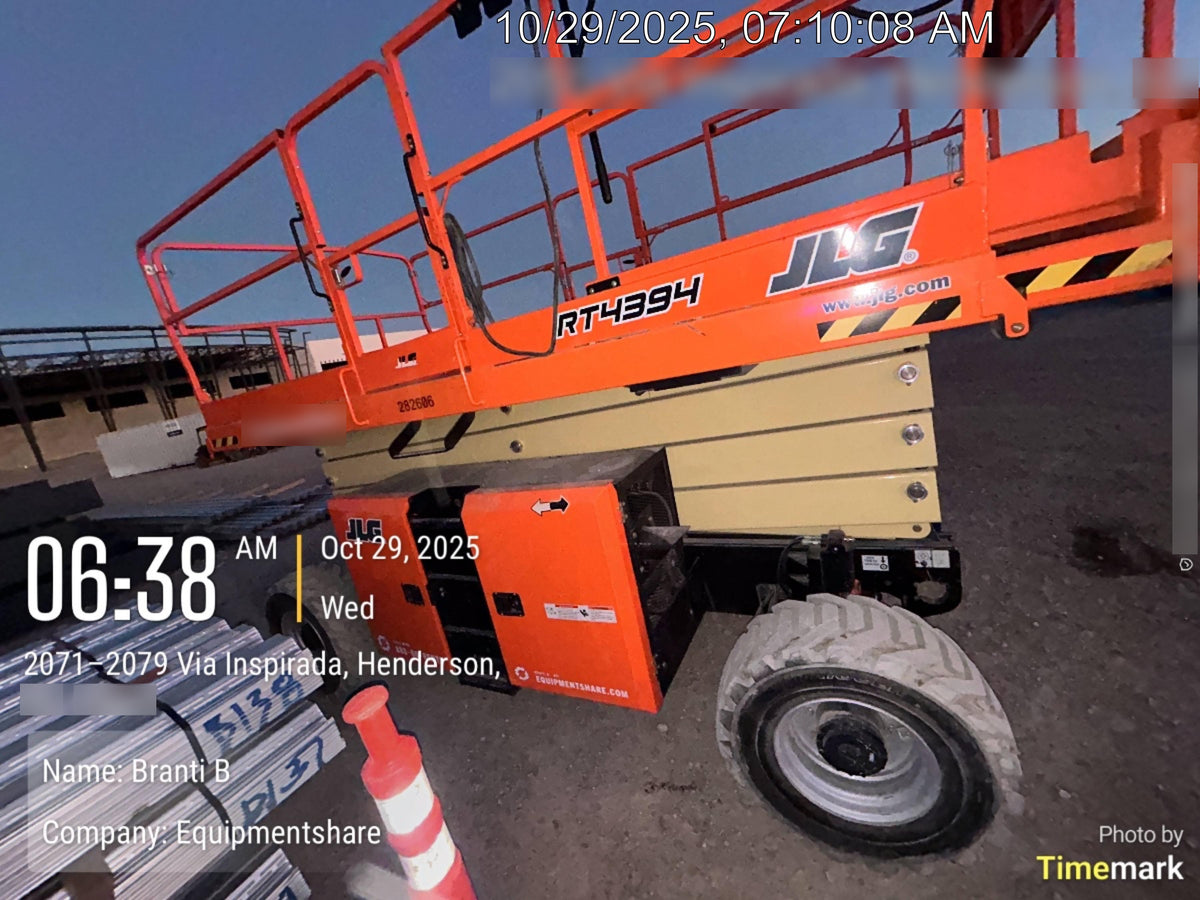 2022 JLG RT4394