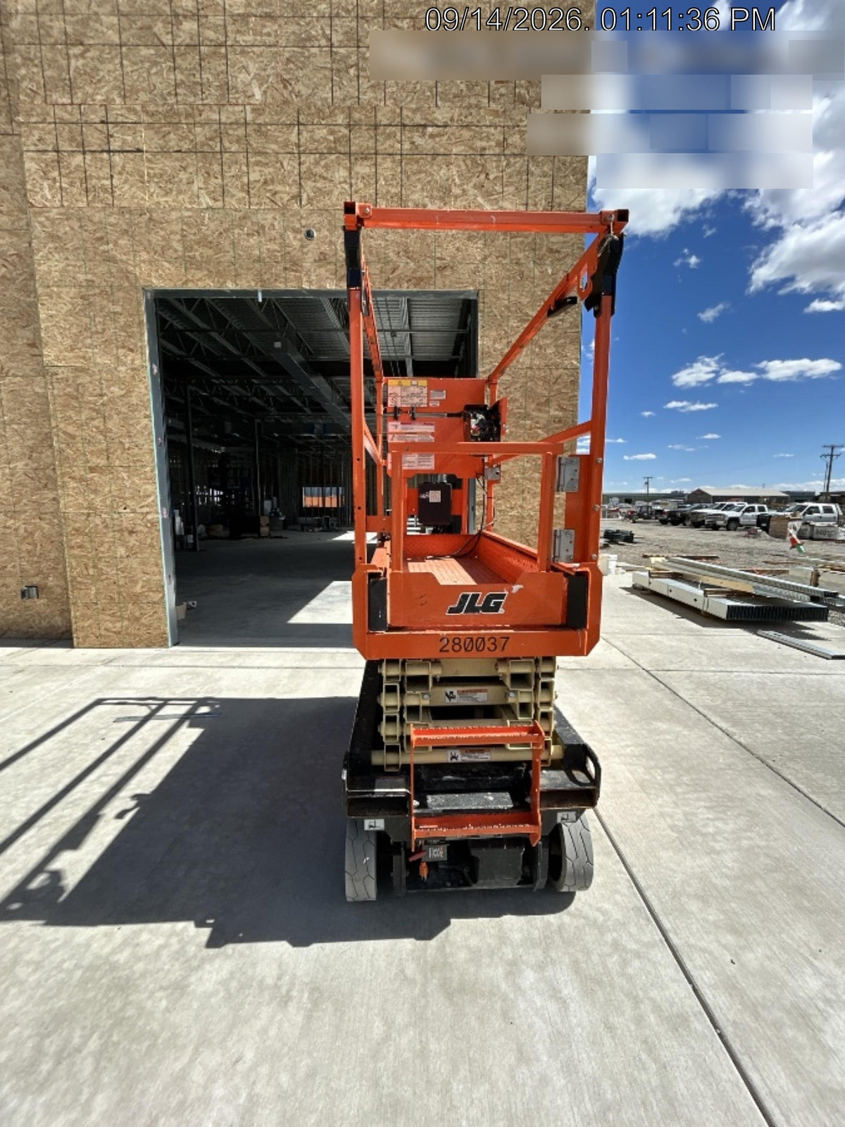 2022 JLG ES1932