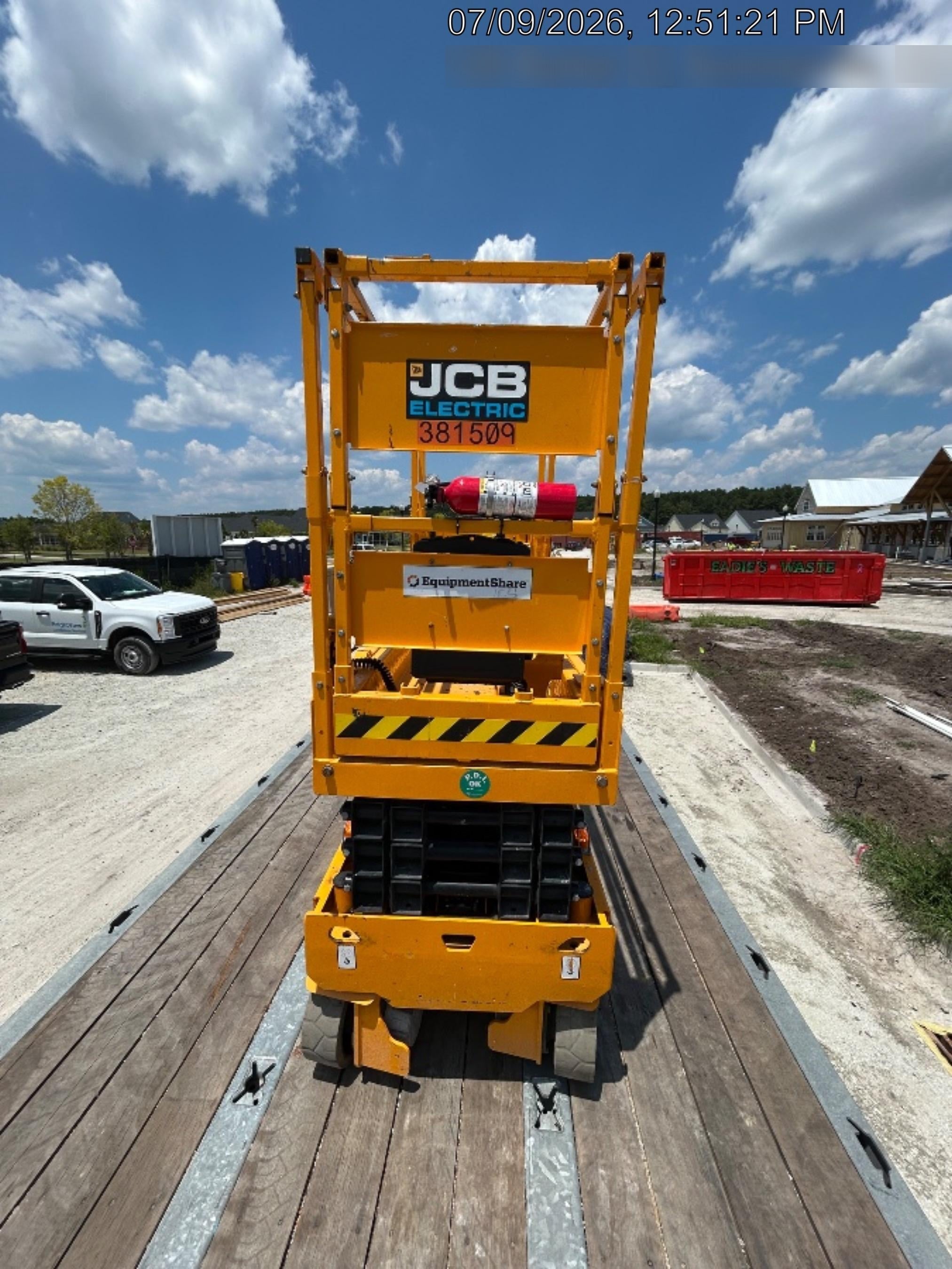 2024 JCB S1932E