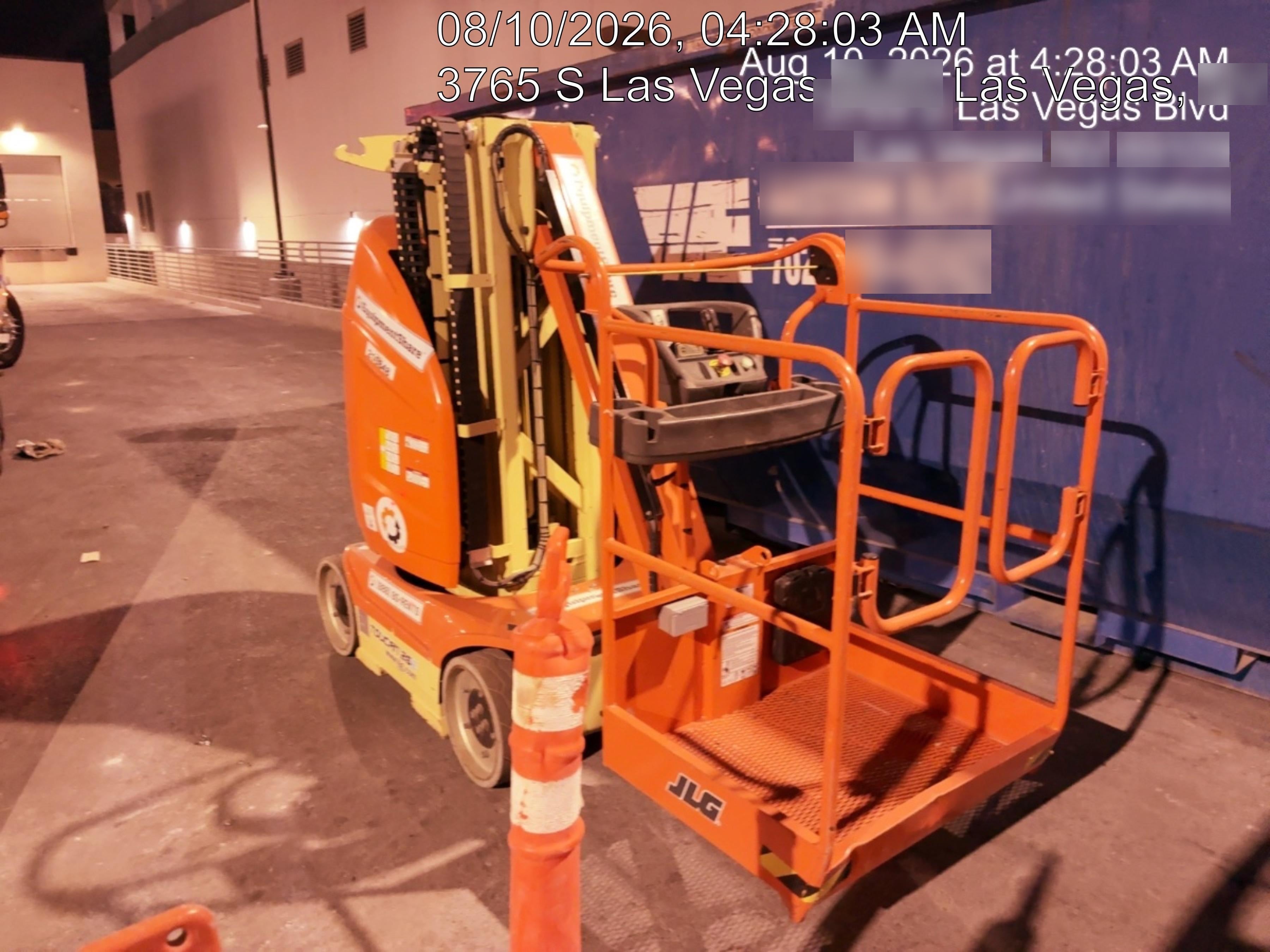 2022 JLG 26E