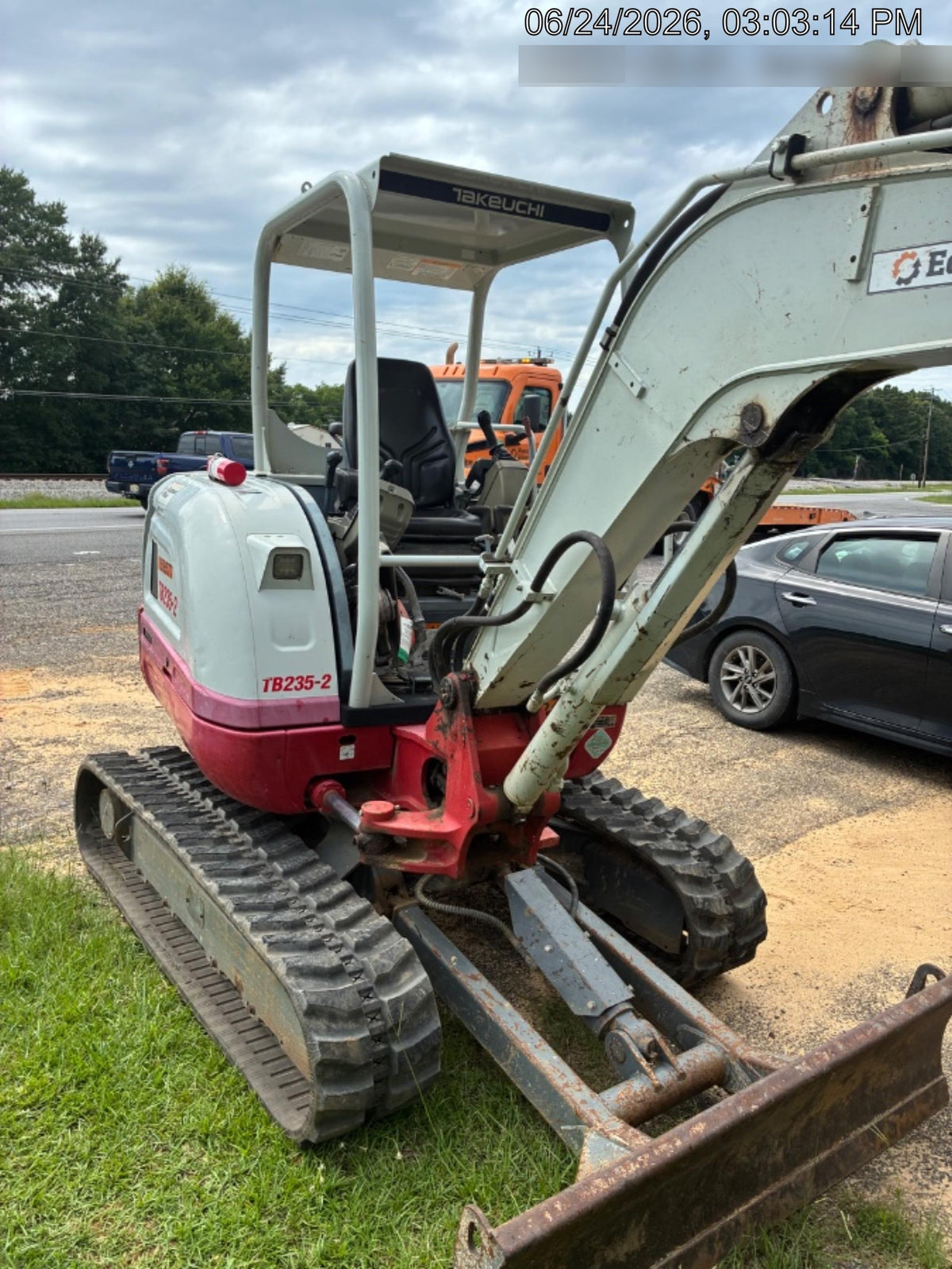 2021 TAKEUCHI TB235-2R