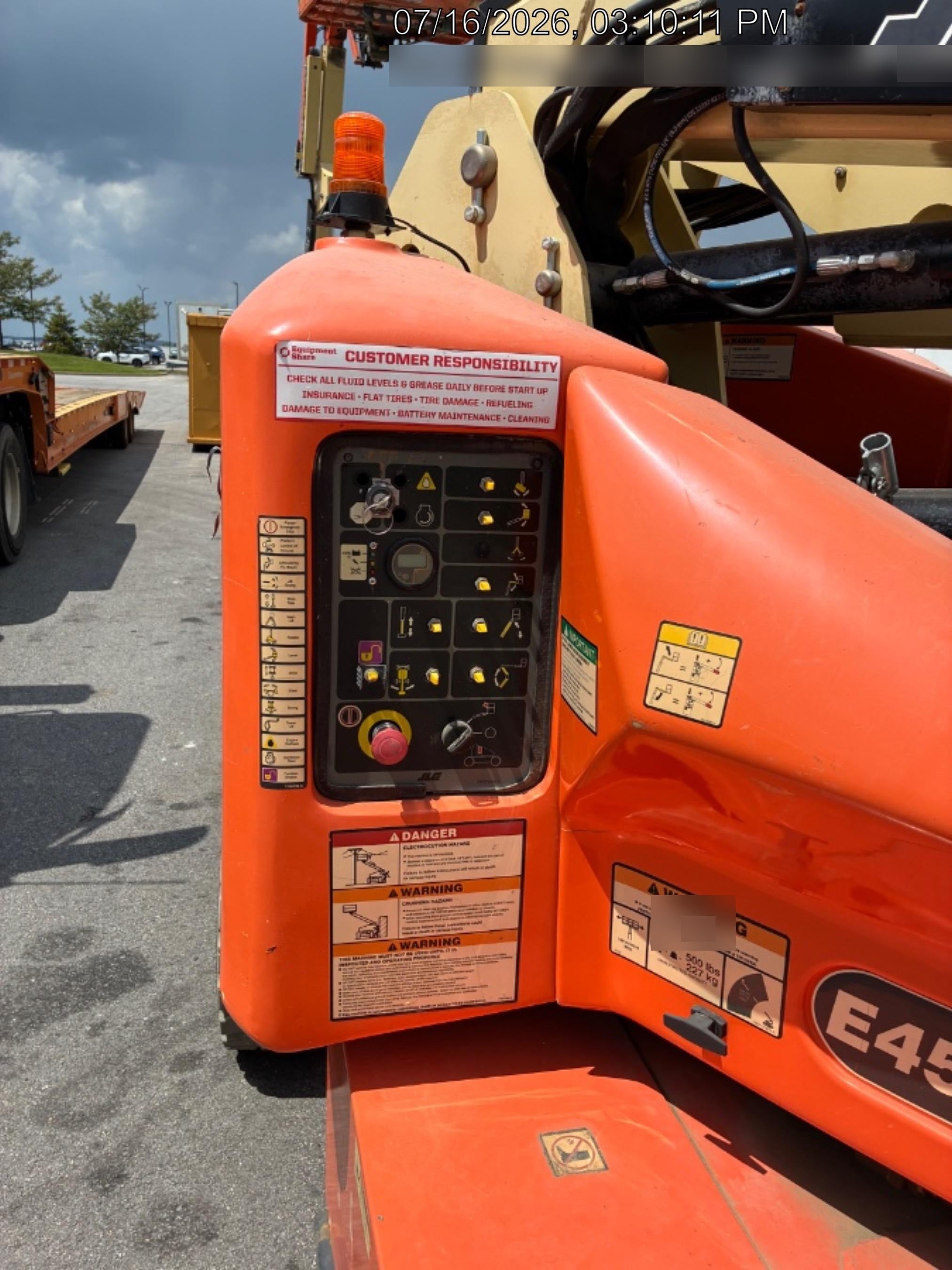 2019 JLG E450AJ