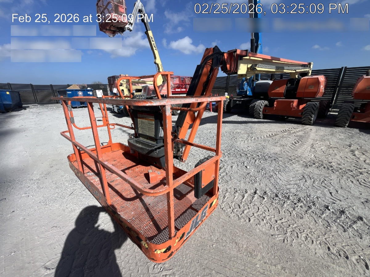 2022 JLG 860SJ