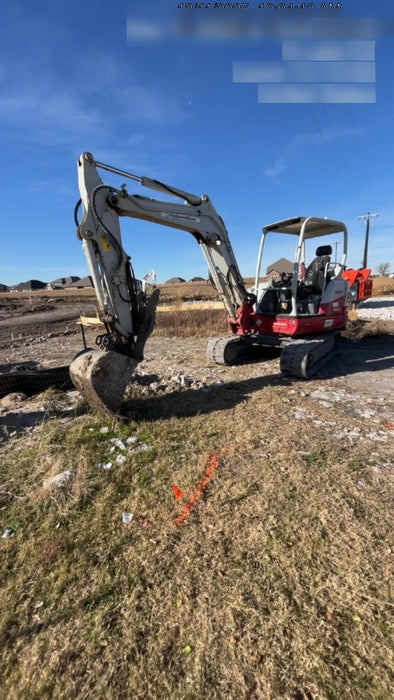 2021 TAKEUCHI TB250-2