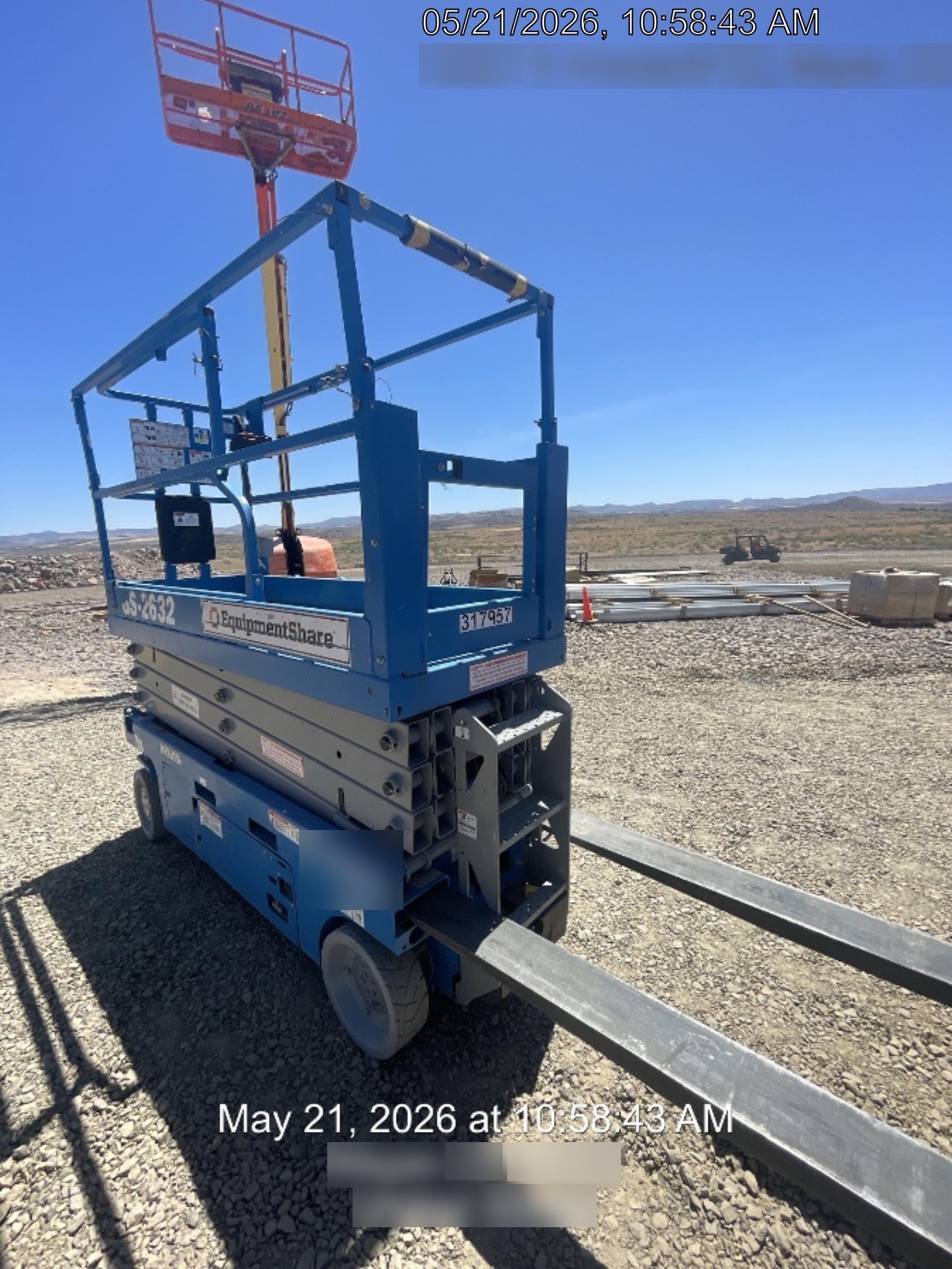 2023 GENIE GS-2632