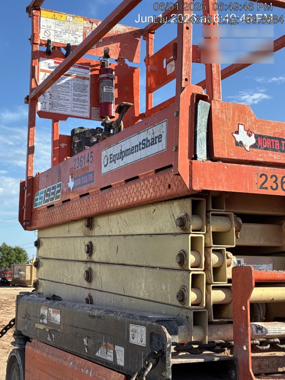 2022 JLG ES1932