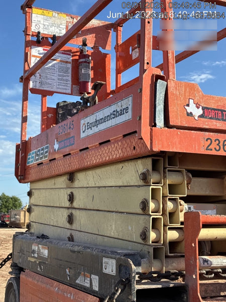 2022 JLG ES1932