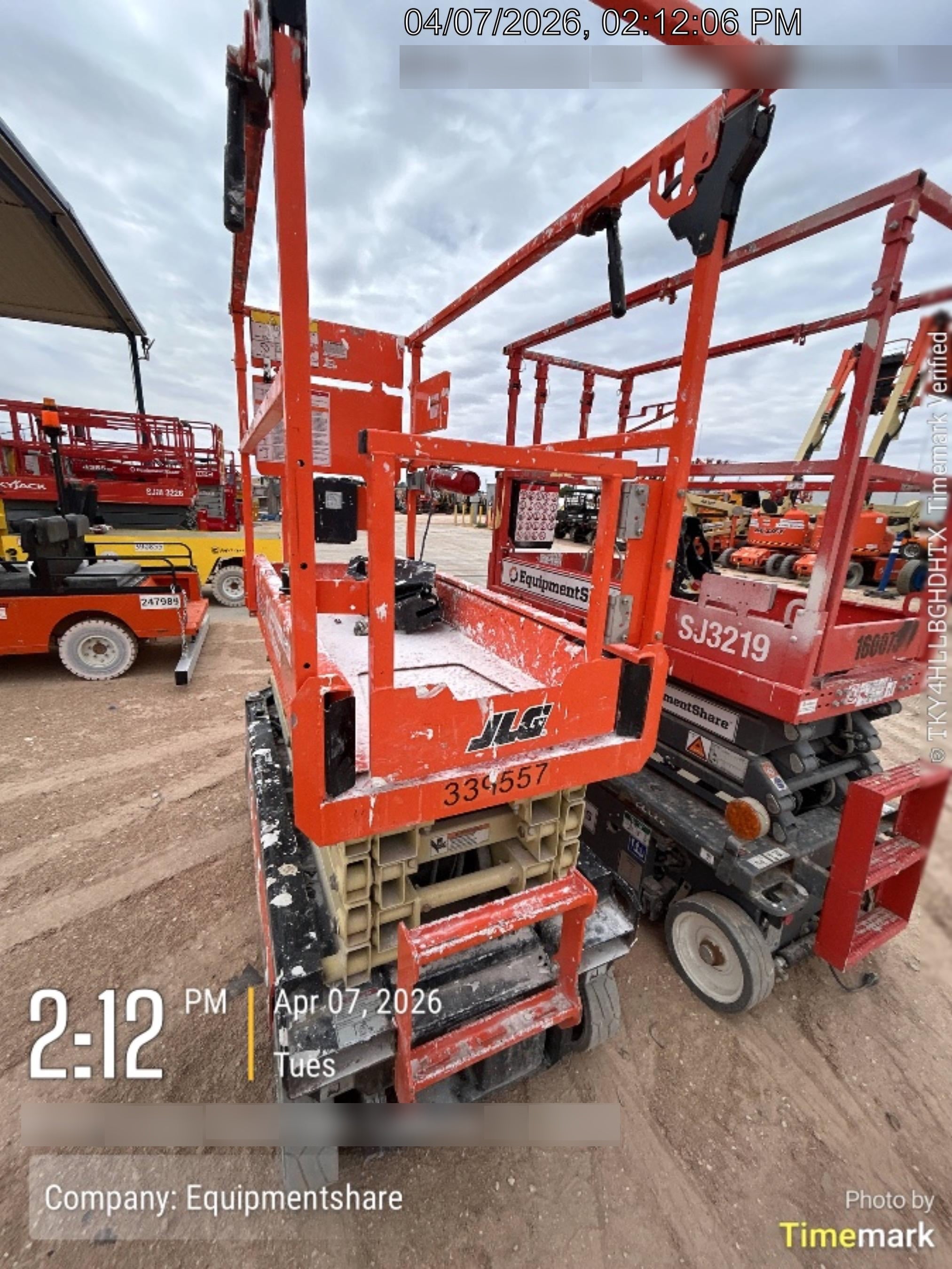 2023 JLG ES1932
