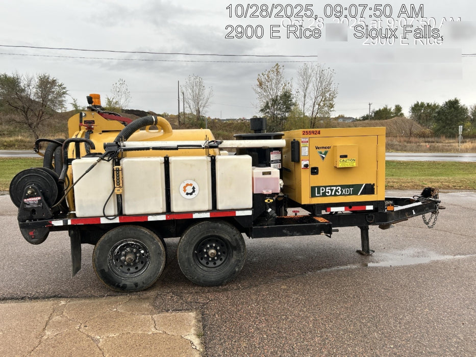 2022 VAC-TRON LP573XDT