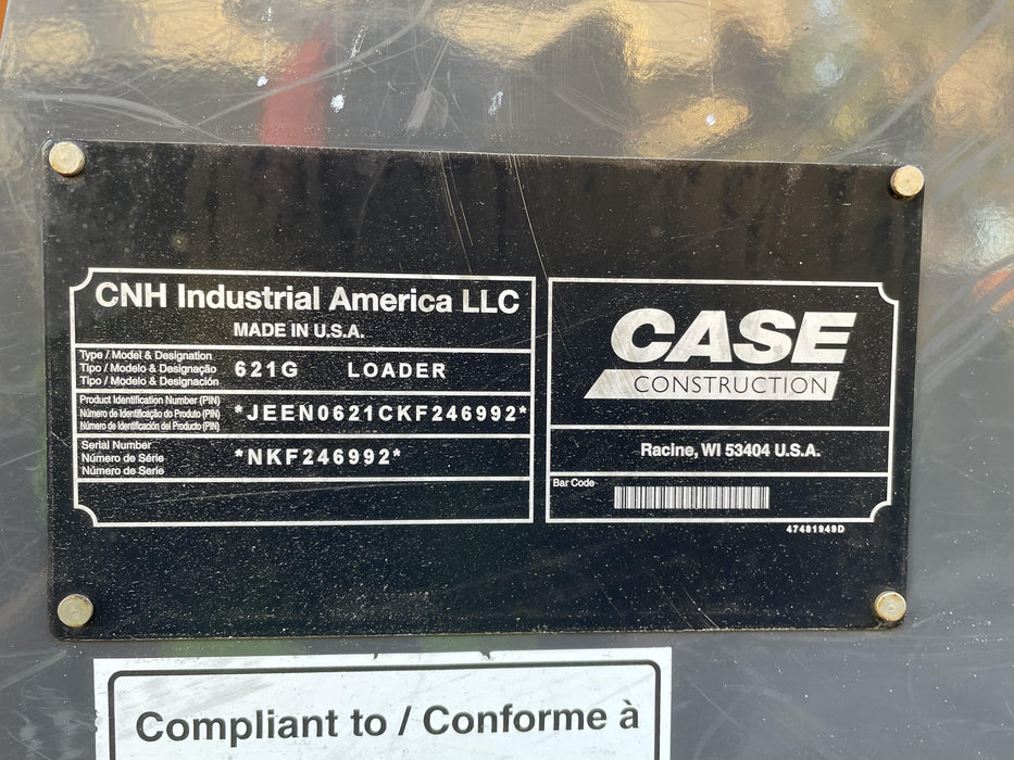 2019 Case 621G CLOSED CAB, 1 FUNCTION, JRB 416 STYLE HYD COUPLER