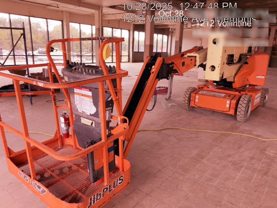2019 JLG E400AJPN