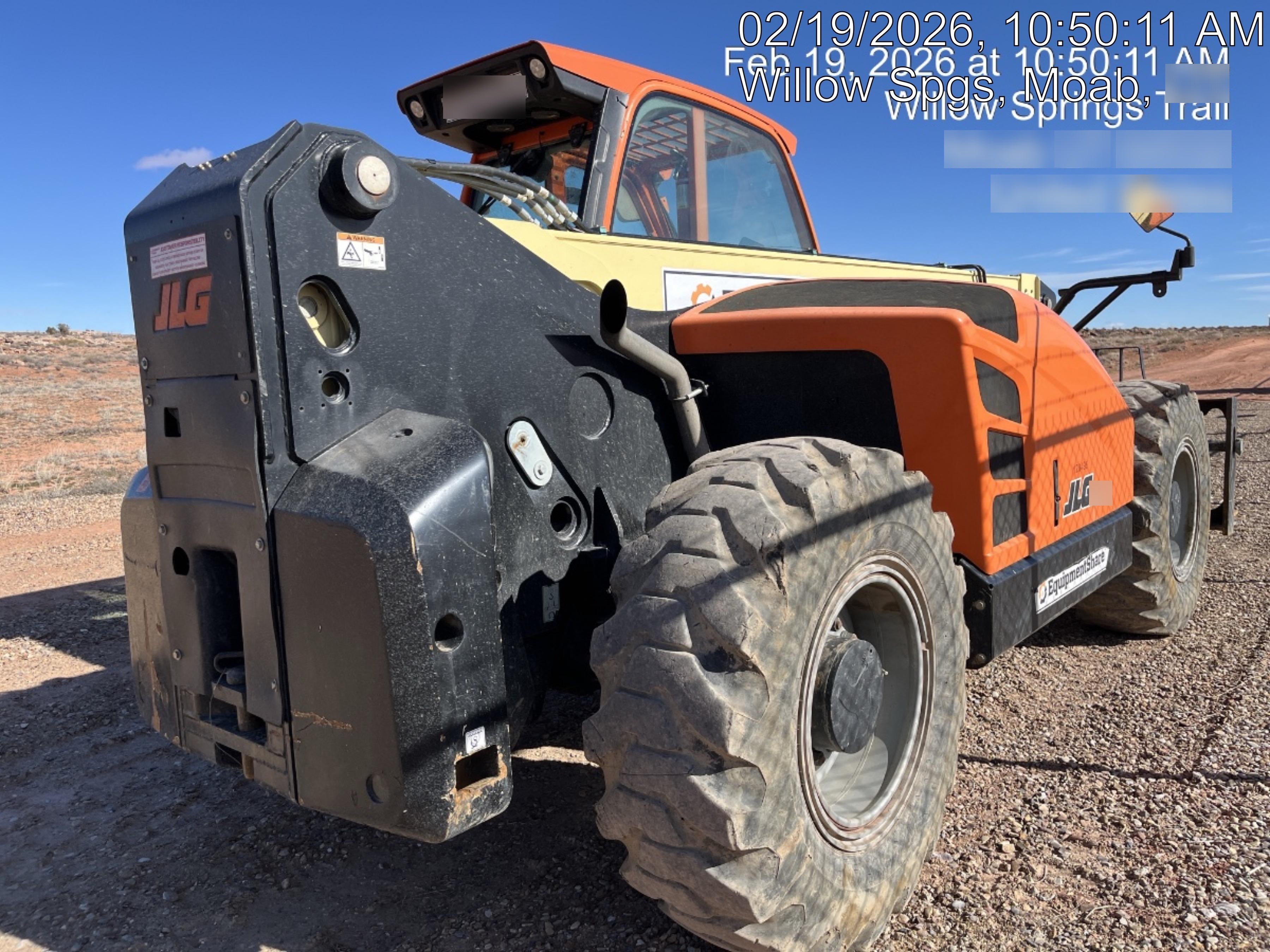2021 JLG 1732