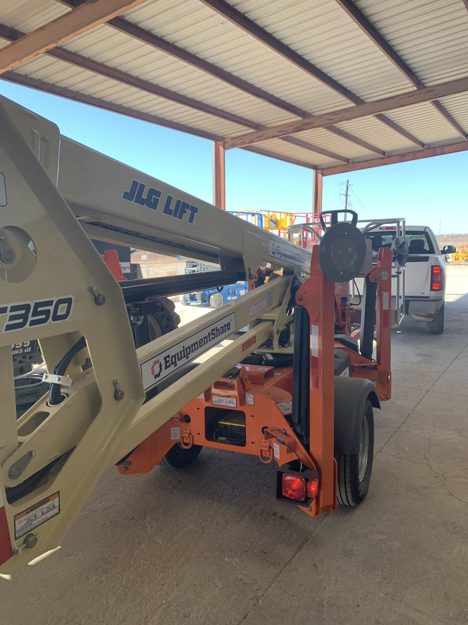 2022 JLG T350