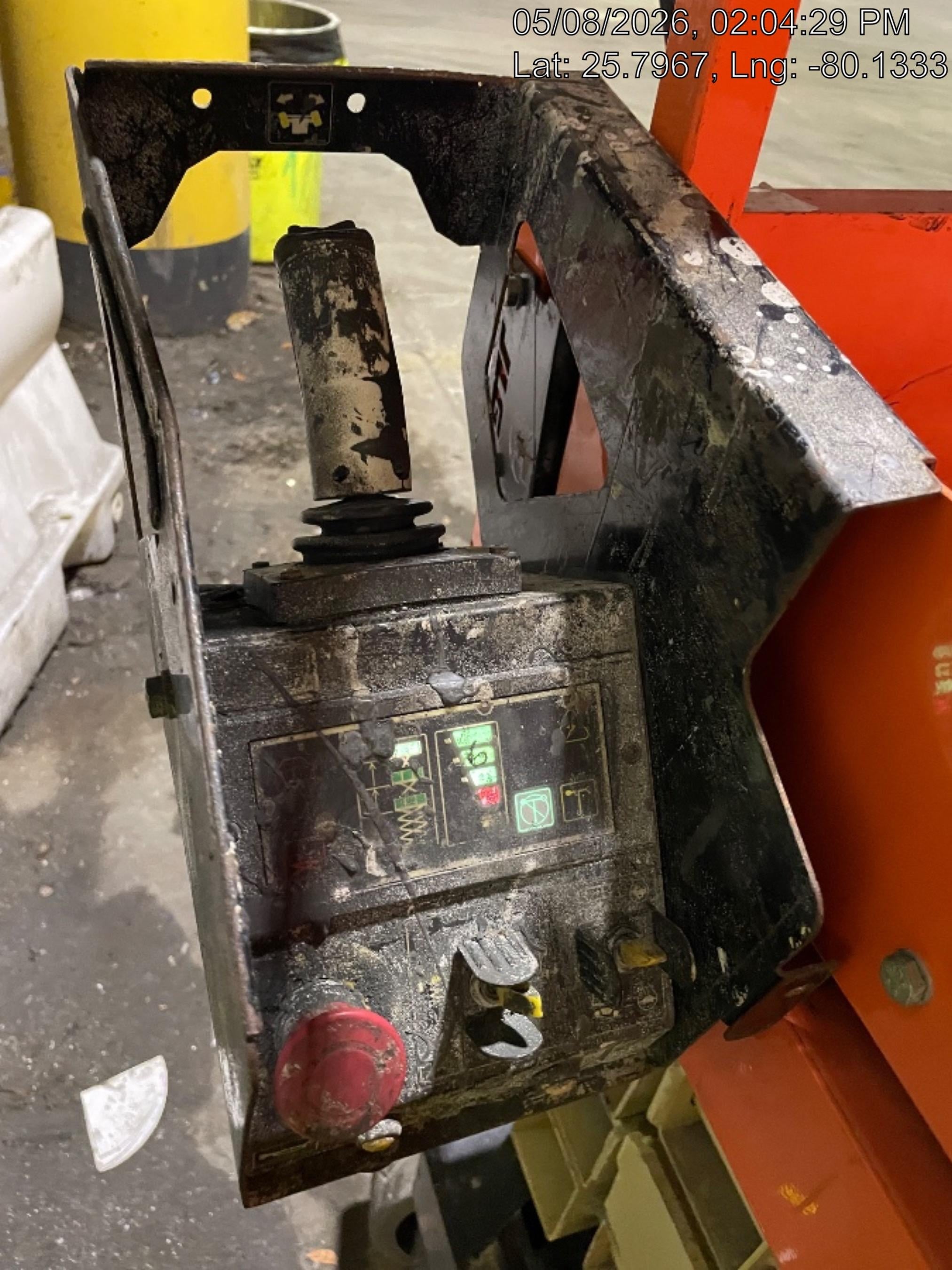 2022 JLG ES3246