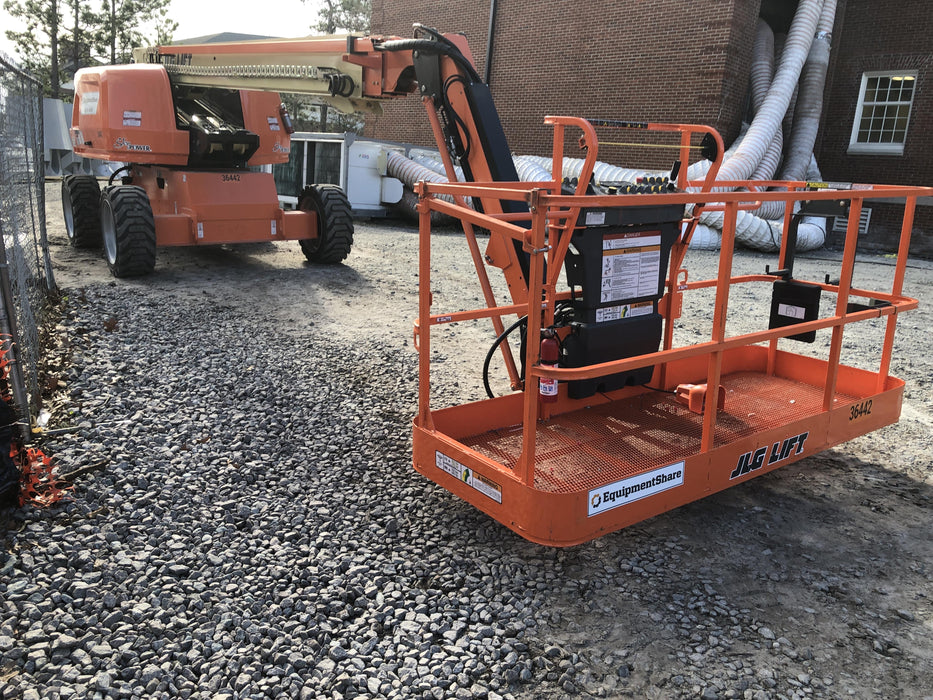 2019 JLG 660SJ