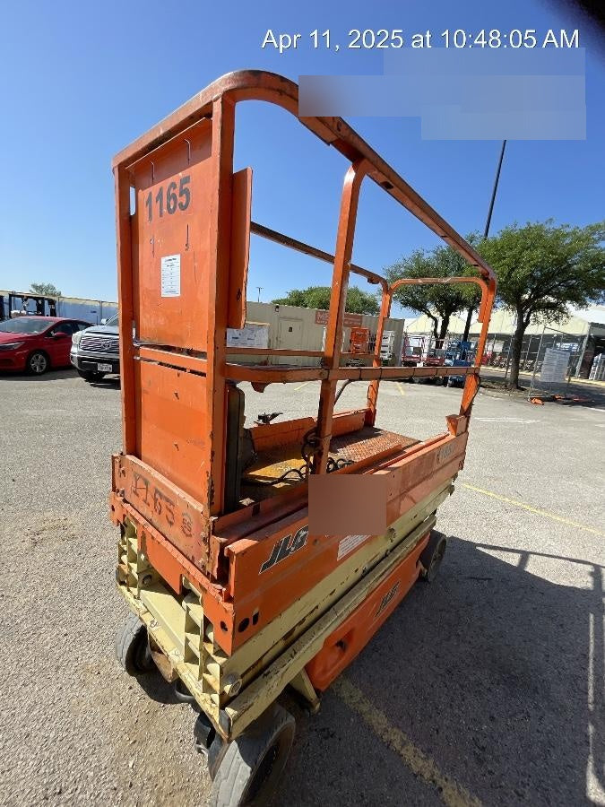2016 JLG 1930ES