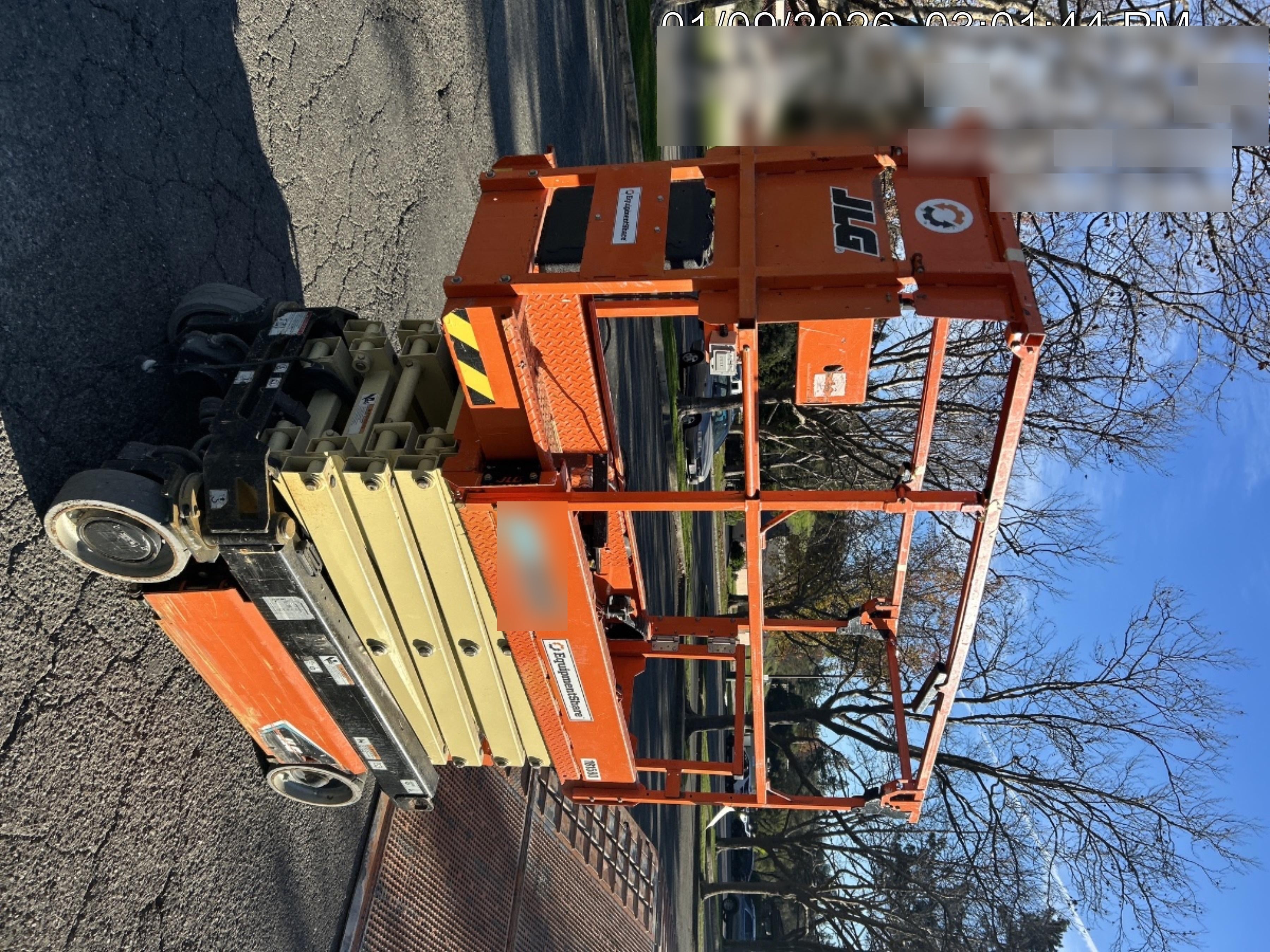 2021 JLG ES1932