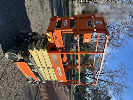 2021 JLG ES1932