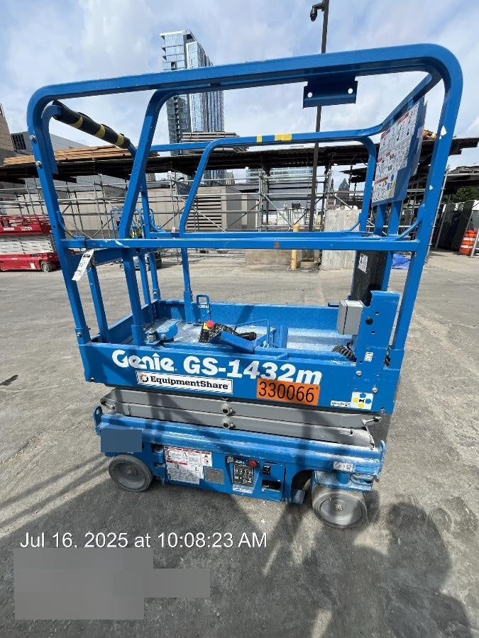 2023 GENIE GS-1432