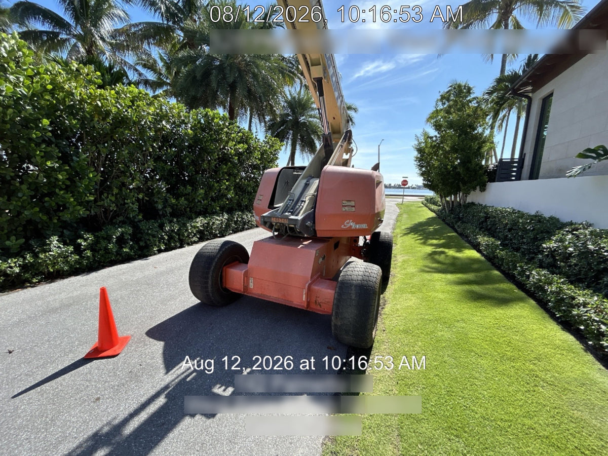 2022 JLG 660SJ