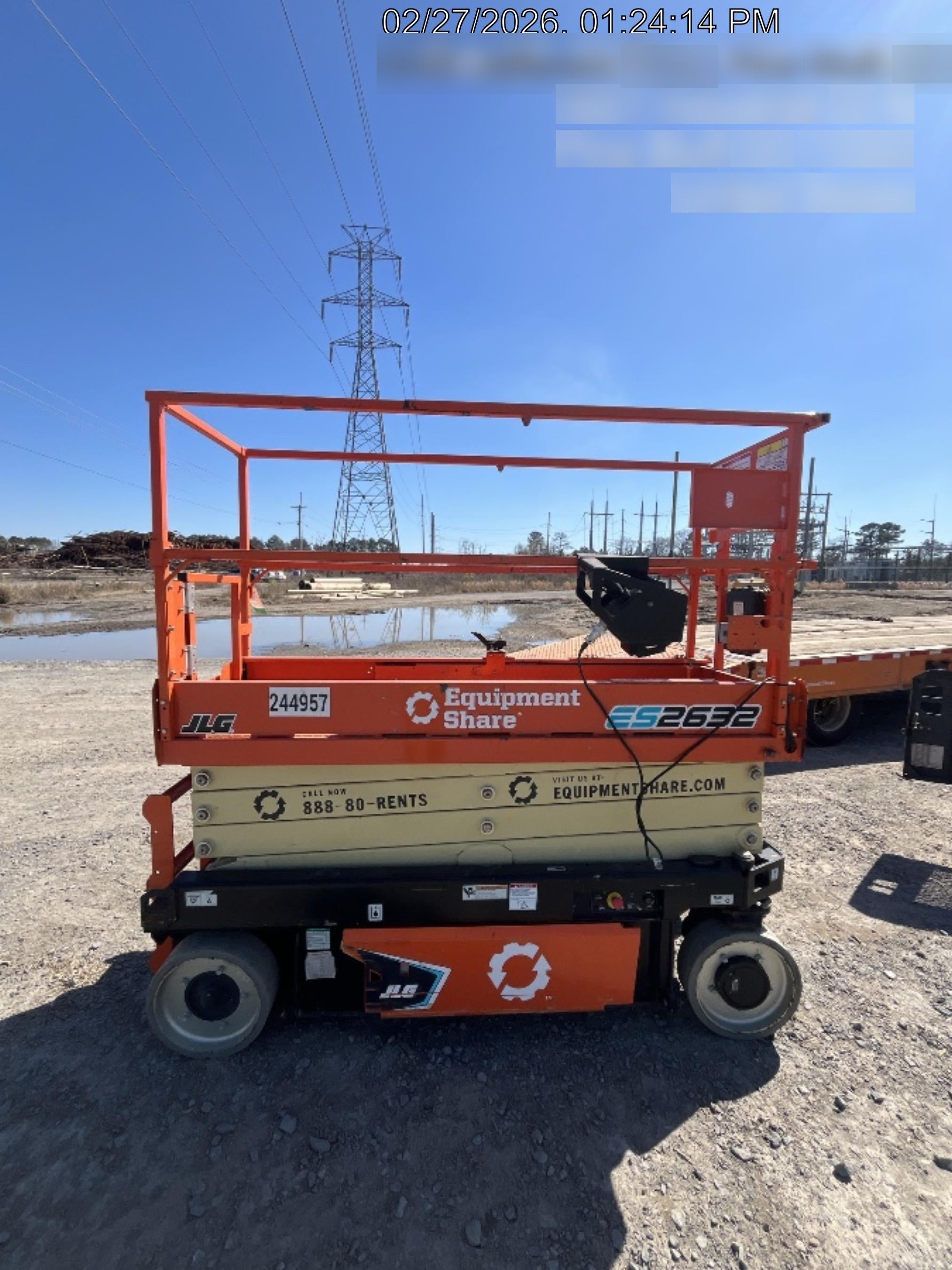 2022 JLG ES2632