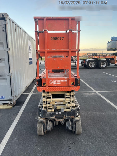 2023 JLG ES1932