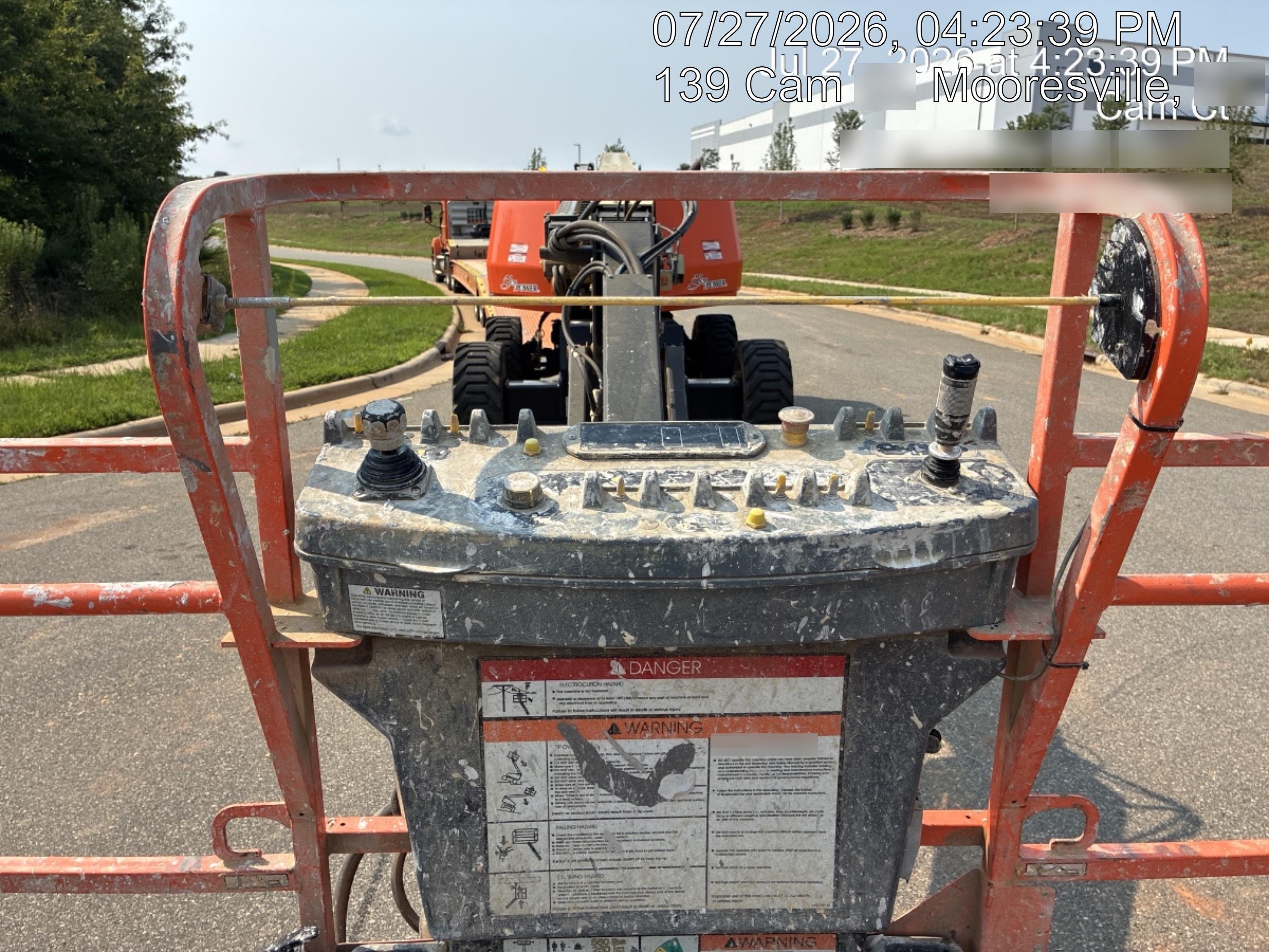 2025 JLG 660SJ