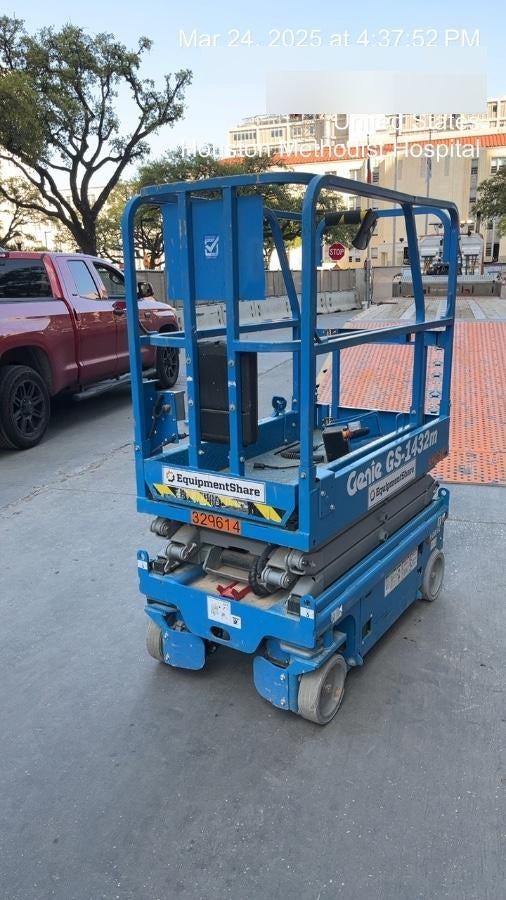 2023 GENIE GS-1432