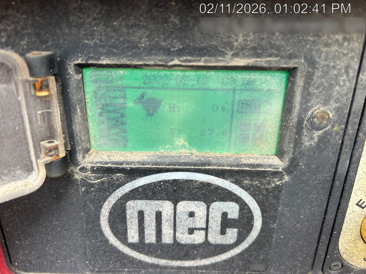 2020 MEC 1330SE Solid NM Tires, Steel Swing out Doors, LCS, Beacon, 900W Invertor