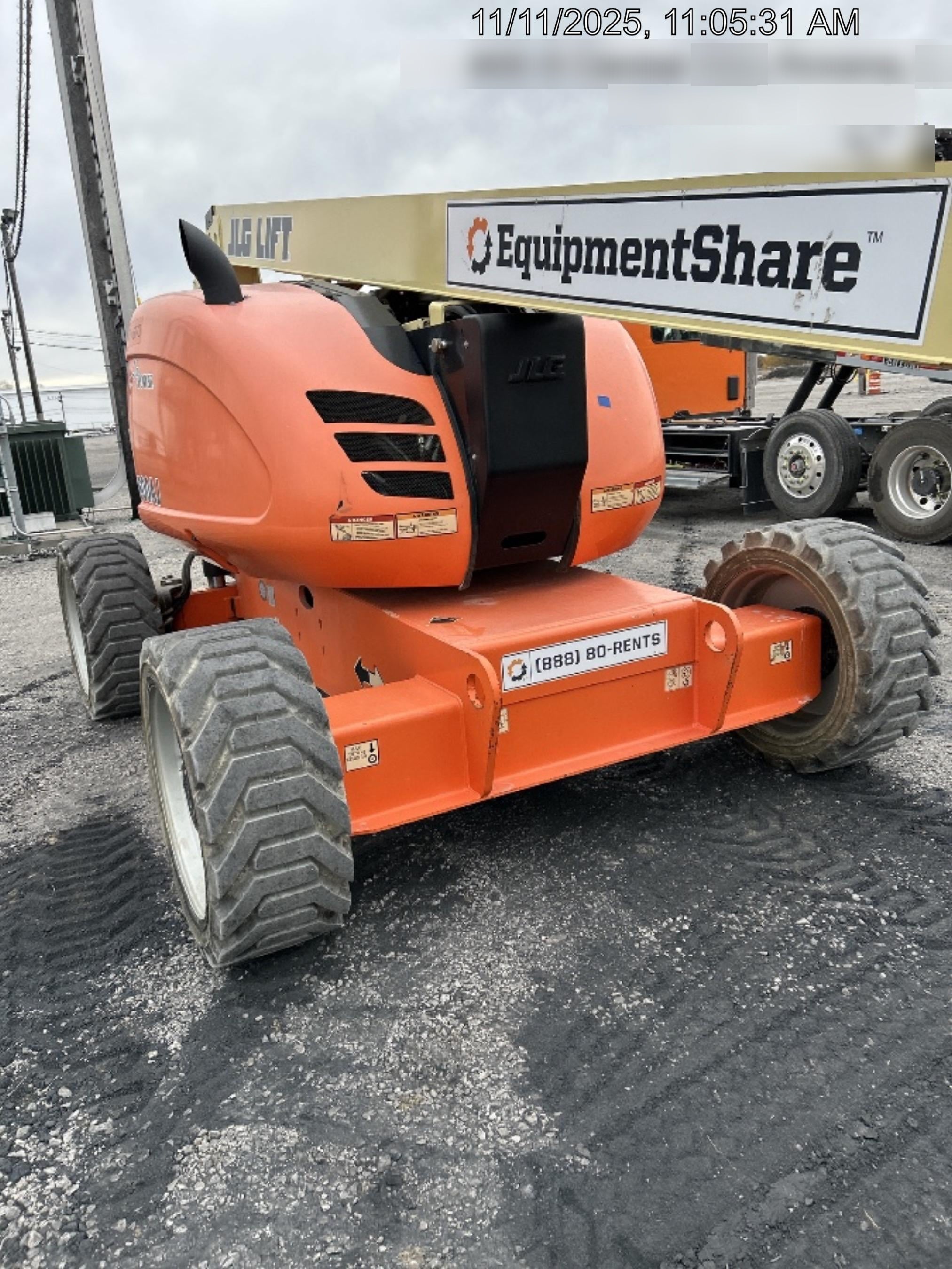 2021 JLG 600AJ