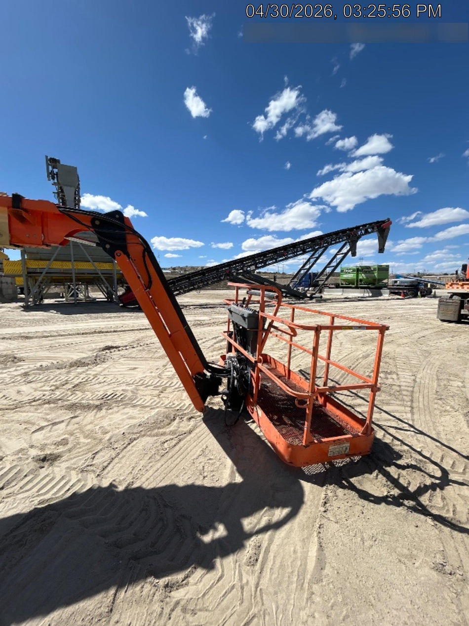 2019 JLG 660SJ