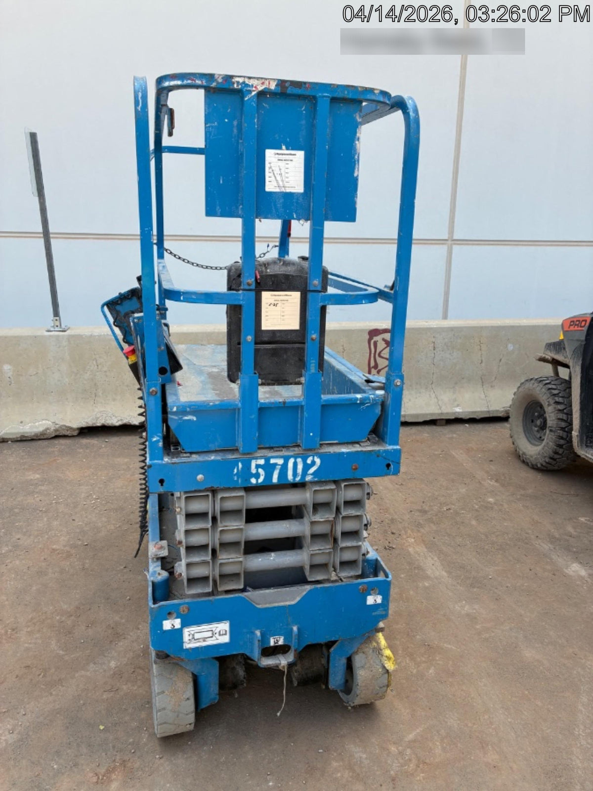 2019 Genie GS-1930 Fixed rails with chain Entry