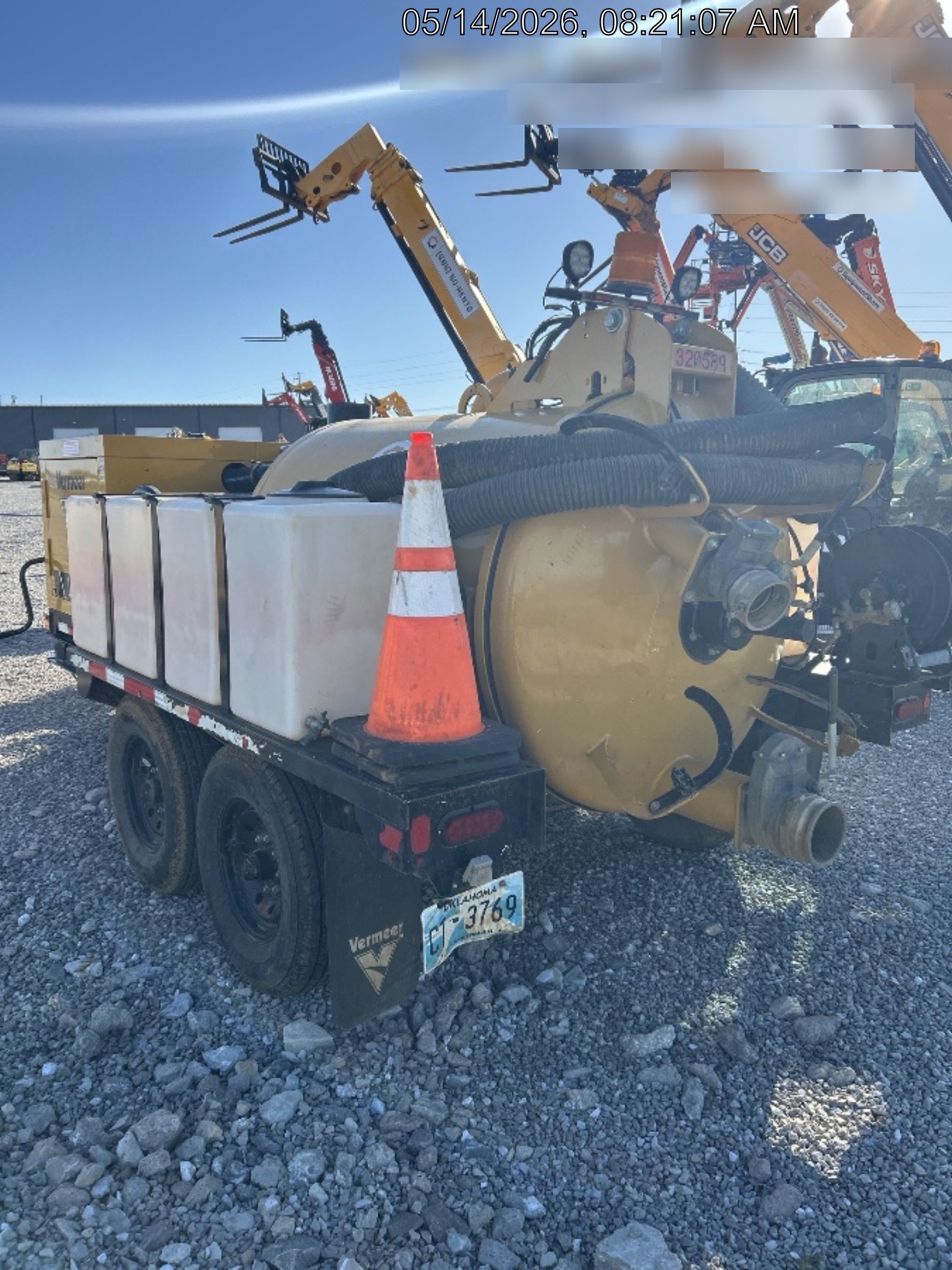 2023 VAC-TRON LP573XDT