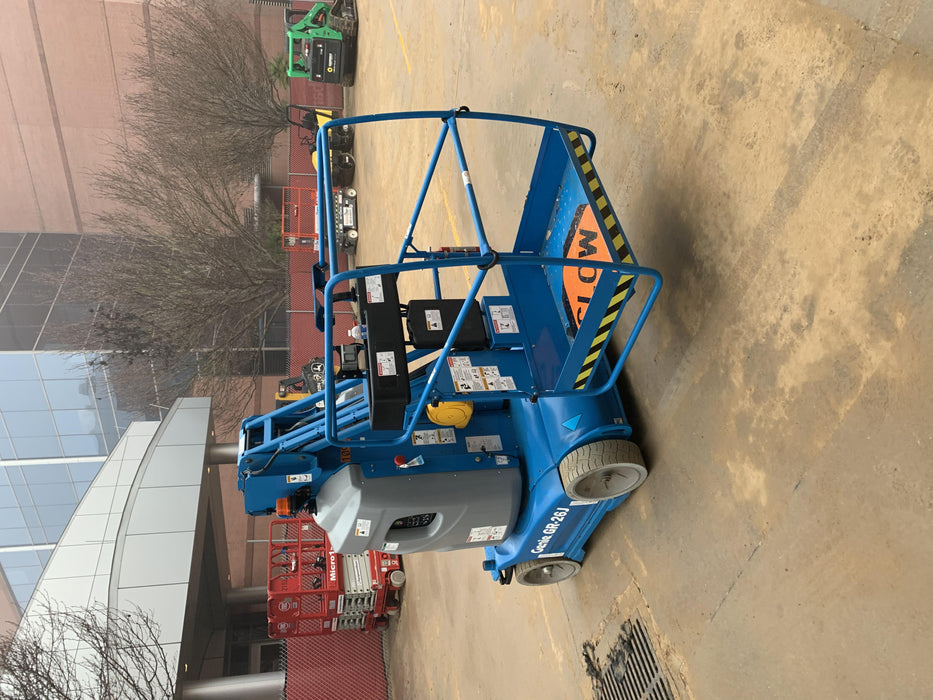 2020 GENIE GR-26J