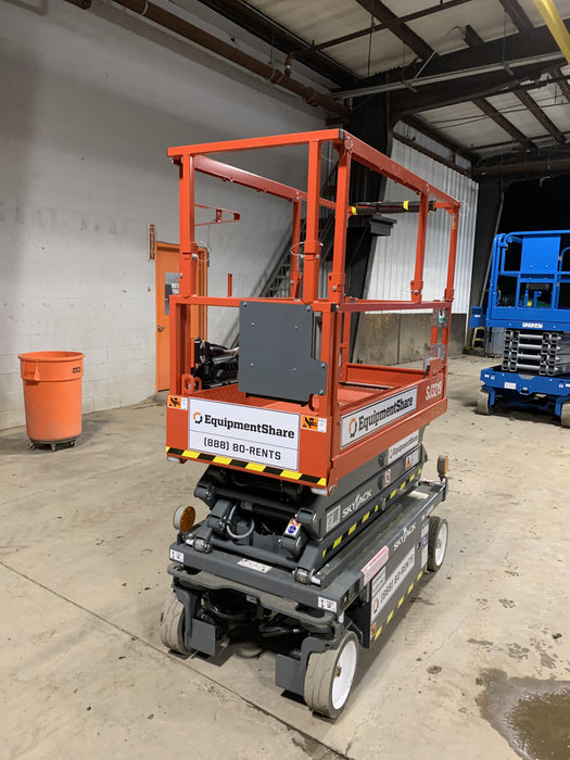 2020 Skyjack SJIII-3219 Solid NM Tires, Half height spring hinged entry gate, Dual Beacons, 800W Inverter